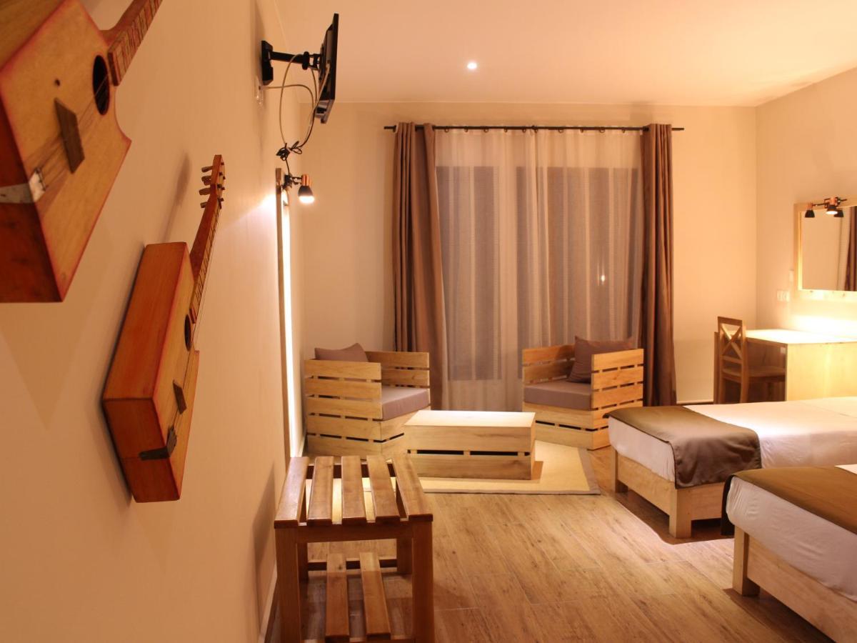 Hotel Restaurant Le Combava Antananarivo Dış mekan fotoğraf