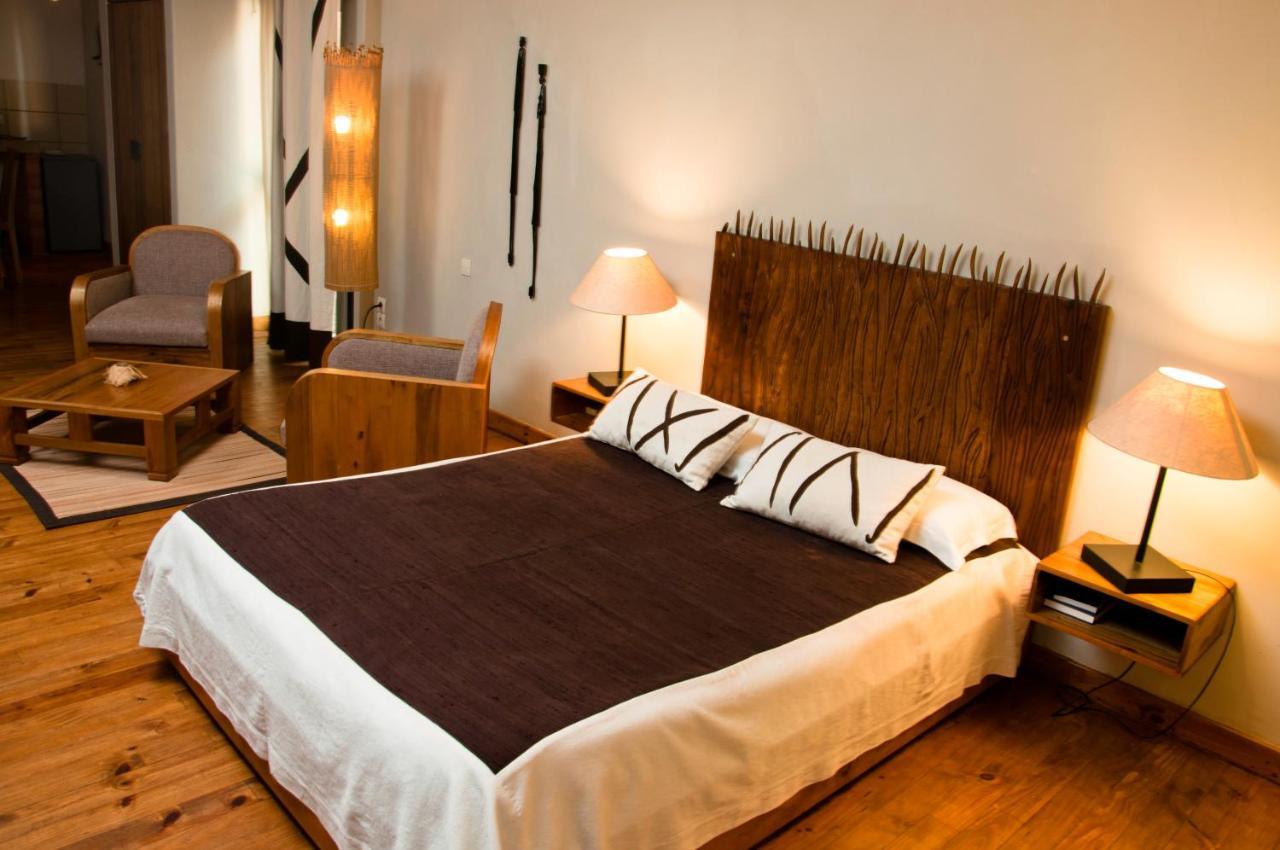 Hotel Restaurant Le Combava Antananarivo Dış mekan fotoğraf