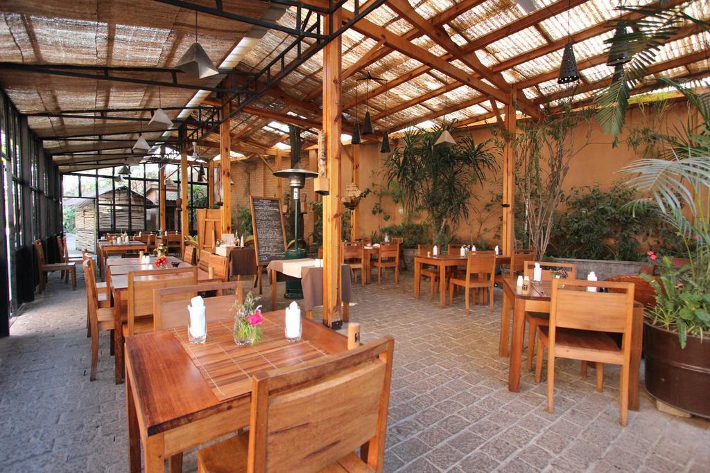 Hotel Restaurant Le Combava Antananarivo Dış mekan fotoğraf
