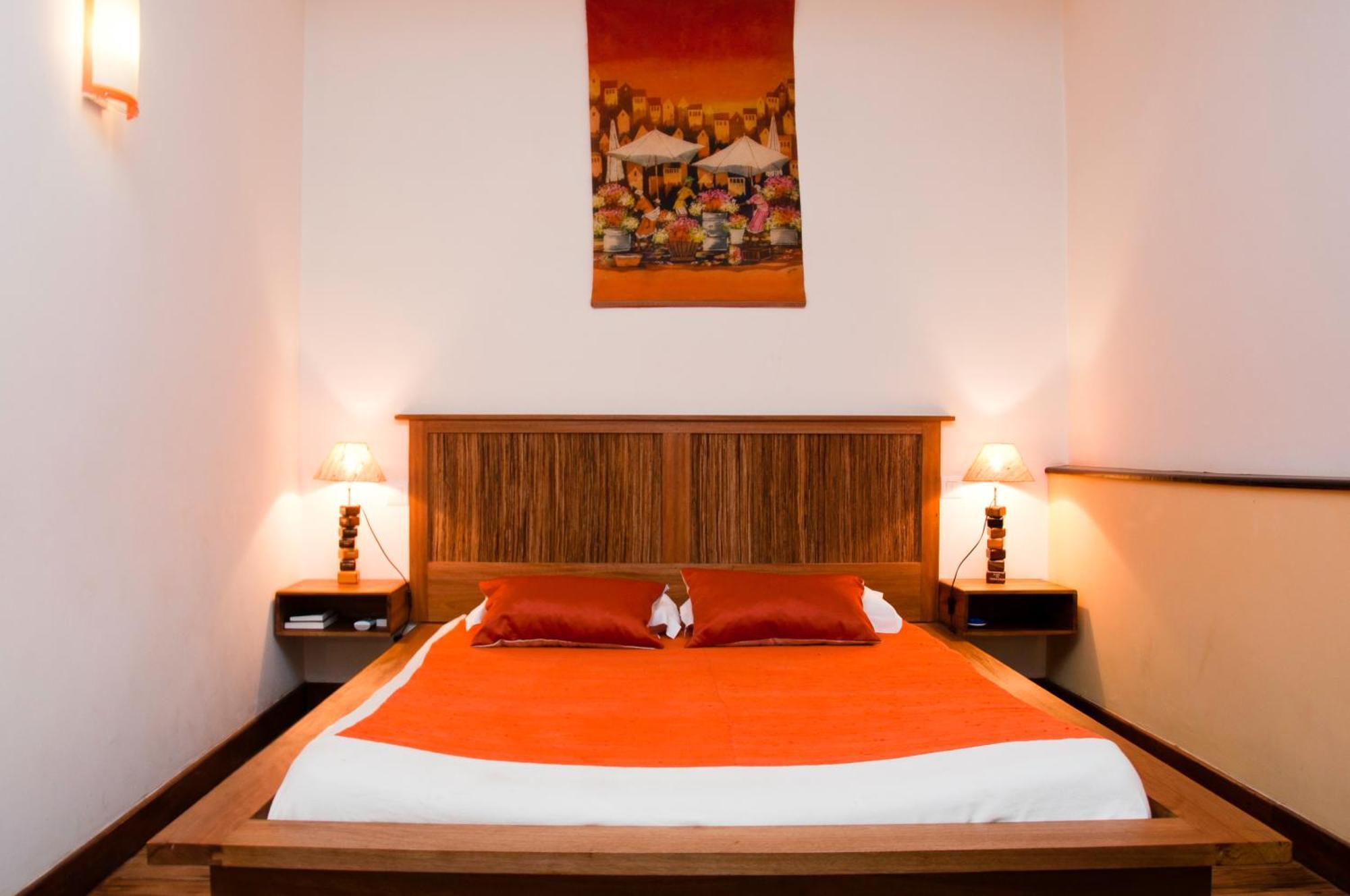 Hotel Restaurant Le Combava Antananarivo Dış mekan fotoğraf