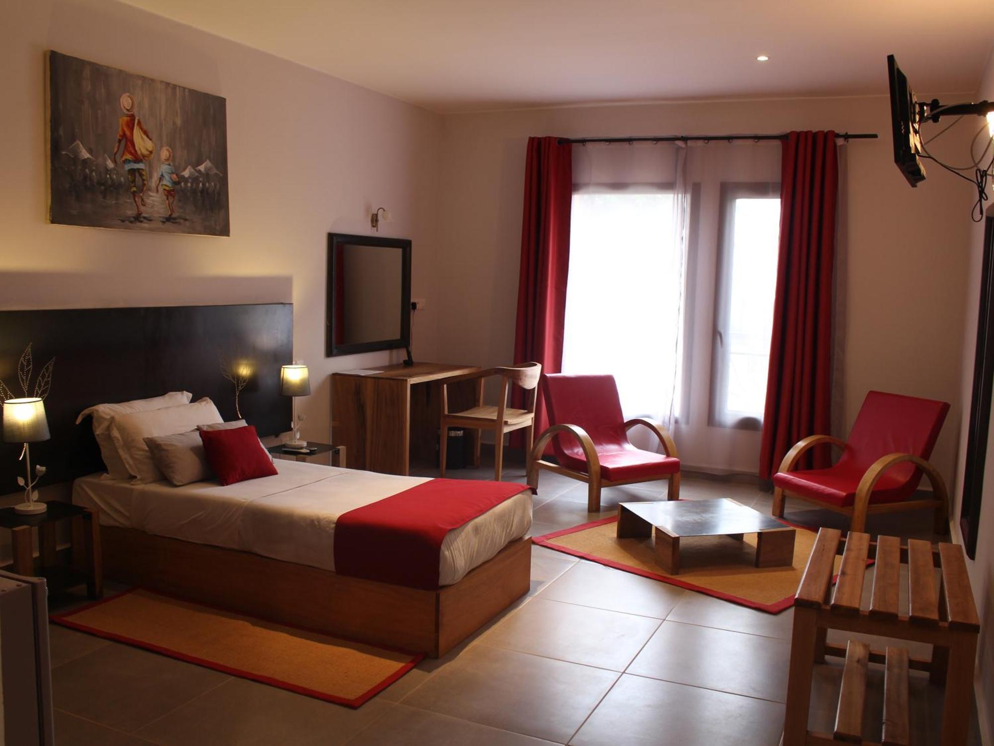 Hotel Restaurant Le Combava Antananarivo Dış mekan fotoğraf