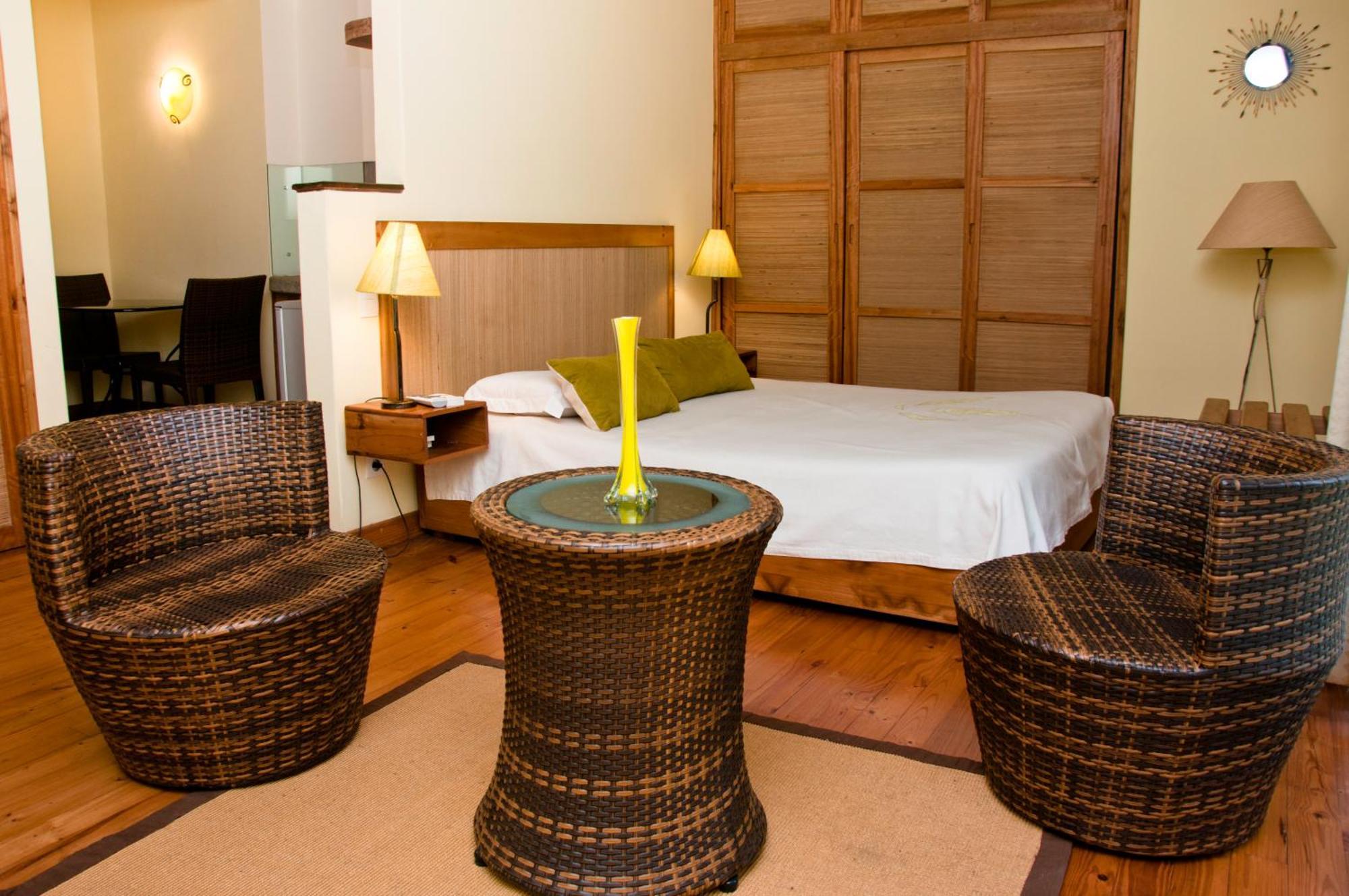 Hotel Restaurant Le Combava Antananarivo Dış mekan fotoğraf